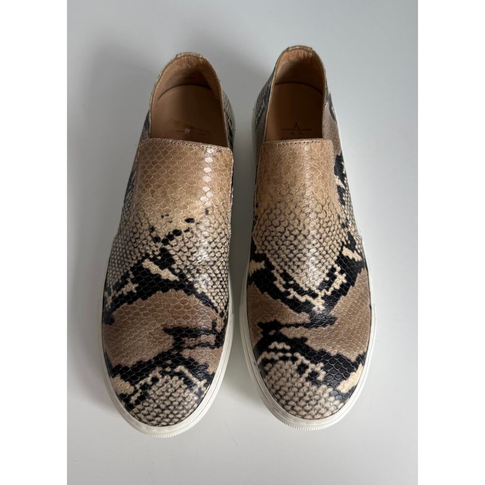 Aquatalia Embossed Slip-on Sneaker - Women's Size 9